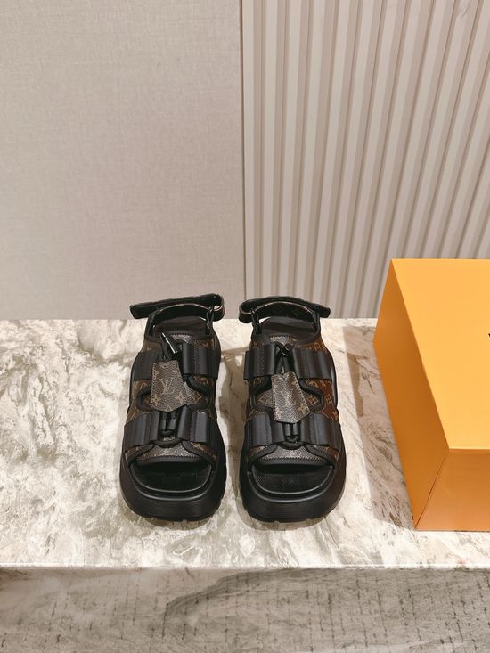 Louis Vuitton Patent Leather Platform Sandals Comfortable Elevated