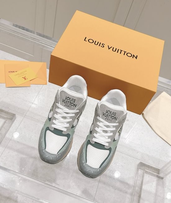 Louis Vuitton LV Classic Casual Sneakers Breathable Mesh Lightweight Sole