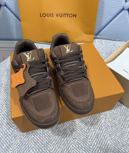 Louis Vuitton LV Premium Leather Sneakers with Anti-slip Sole