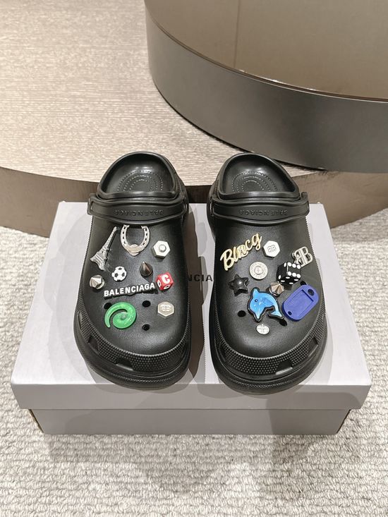 Balenciaga Lightweight Platform Clogs With Removable Charms