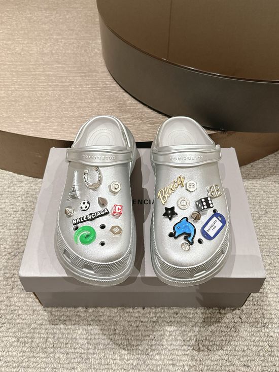 Balenciaga Lightweight Platform Clogs With Removable Charms