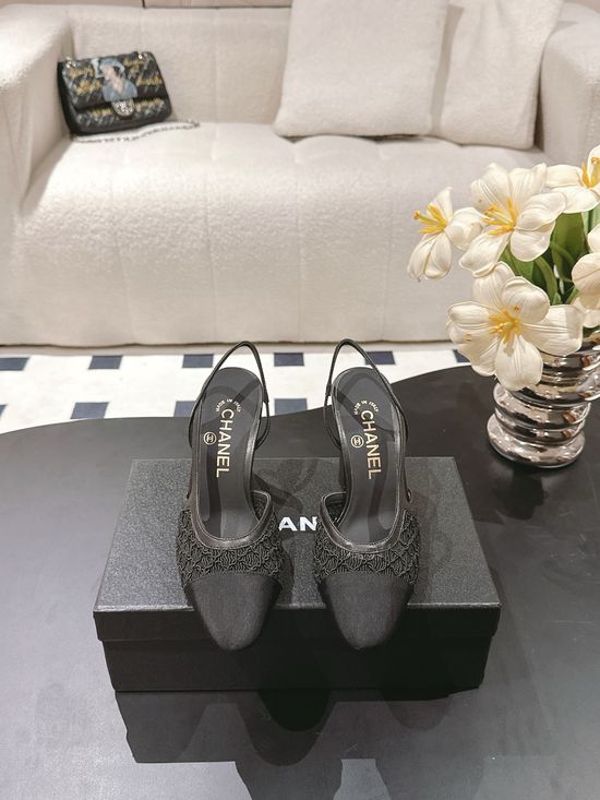 Chanel Classic Colorblock Slingback Sandals With Chunky Heel
