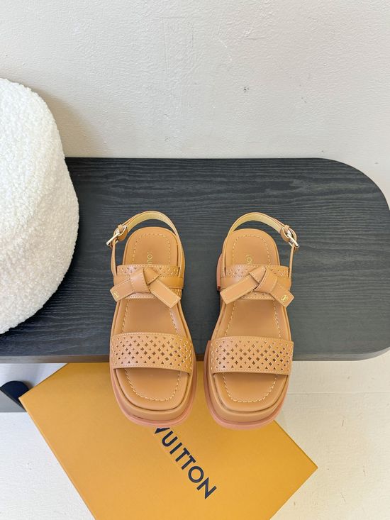 Louis Vuitton Lacquered Hardware Decor Thick Sole Leather Sandals