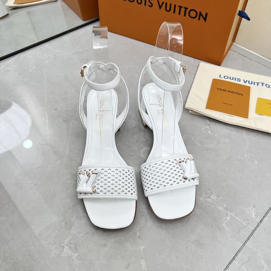 Louis Vuitton V-shaped Heel Leather Sandals With Premium Quality
