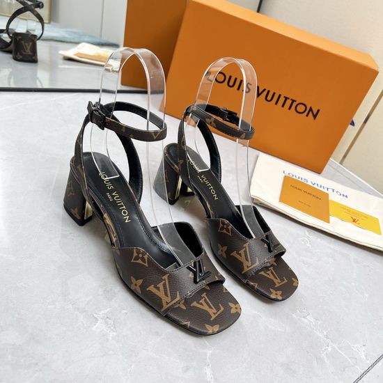 Louis Vuitton Cutout Patent Leather Sandals With Genuine Leather Sole