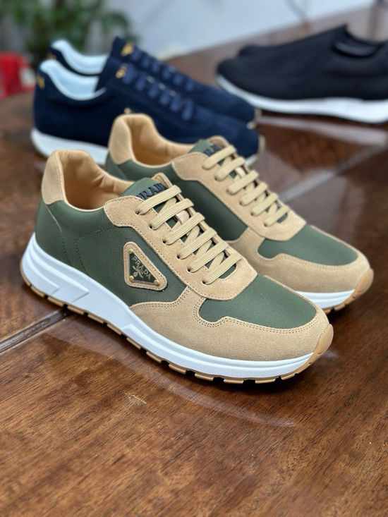 Prada Comfortable Casual Sneakers with Wear Resistant Sole