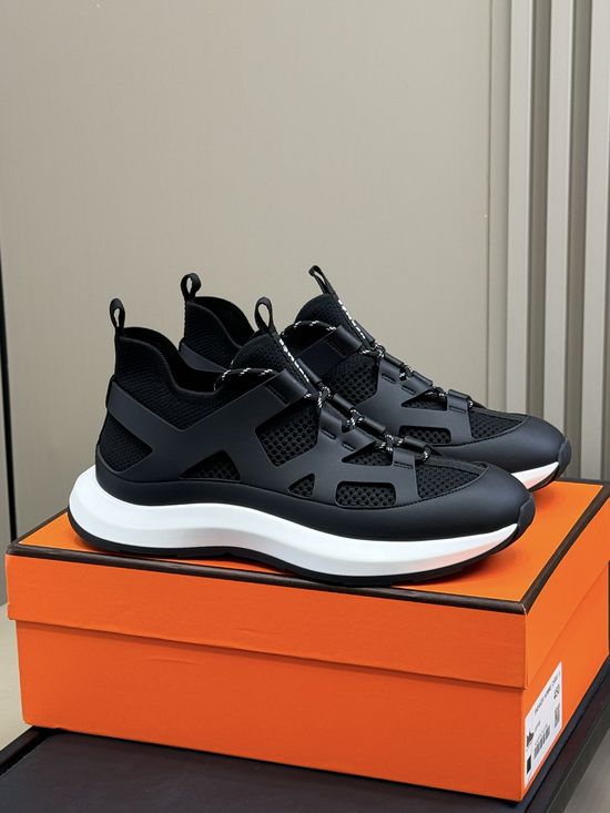 Hermes Breathable Lightweight Casual Low Top Sneakers