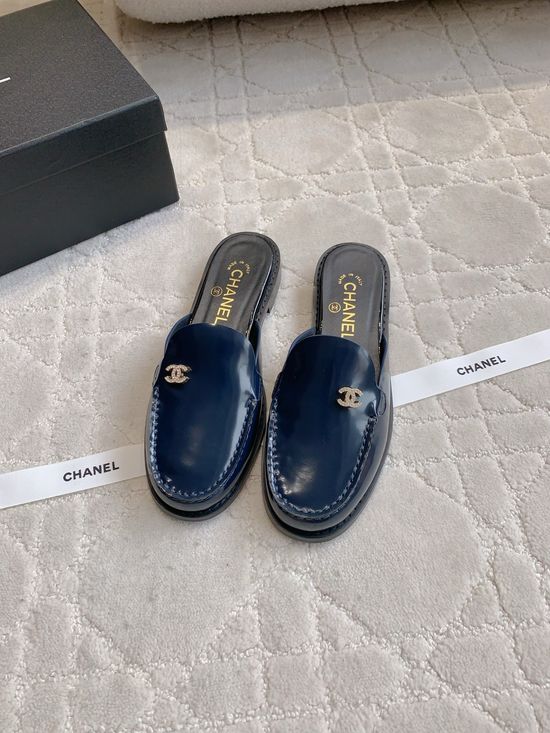 Chanel Classic Logo Loafer Half Slippers Leather Upper Non-slip Outsole