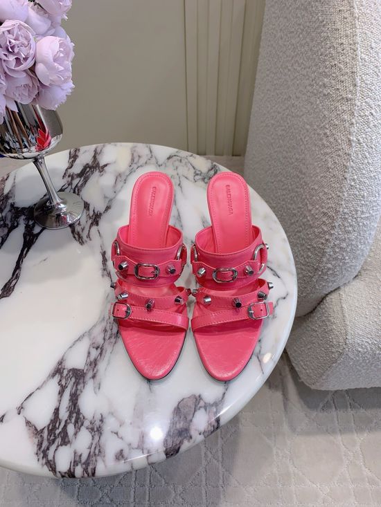 Balenciaga Classic Studded Leather Slides Comfortable Leather Lined Outsole