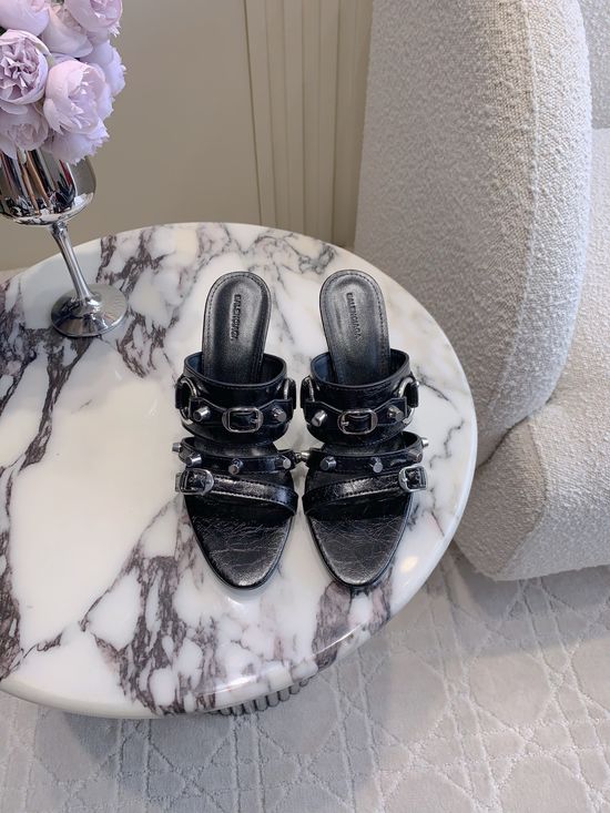 Balenciaga Classic Studded Leather Slides Comfortable Leather Lined Outsole