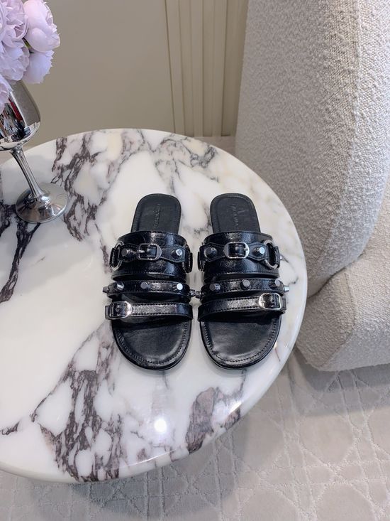 Balenciaga Classic Studded Leather Slides Comfortable Leather Lined Outsole