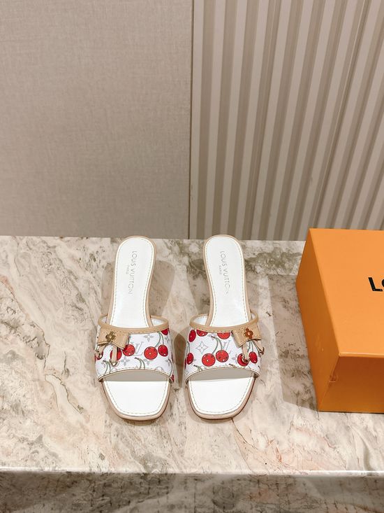 Louis Vuitton Premium Printed Leather Comfortable Casual Slide Sandals