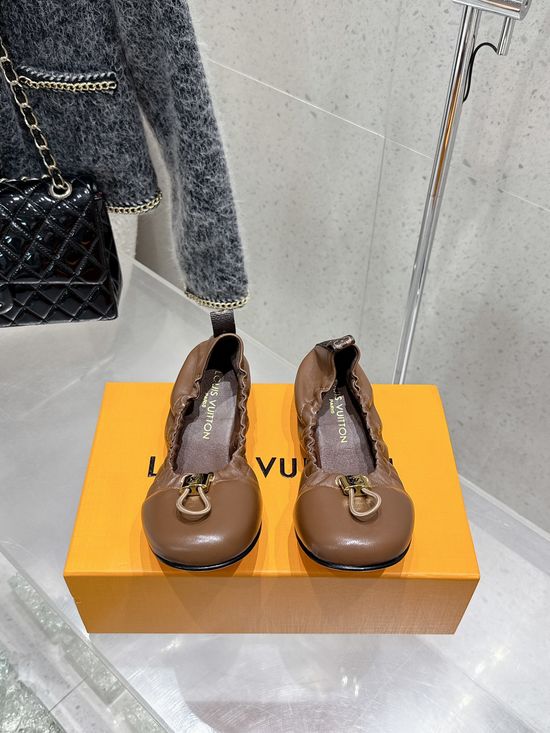 Louis Vuitton Buckle Detail Elegant Flat Ballet Shoes