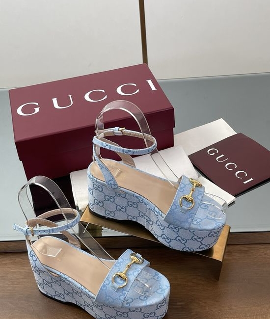 Gucci Platform Peep Toe Wedge Sandals With Signature Buckle Accent