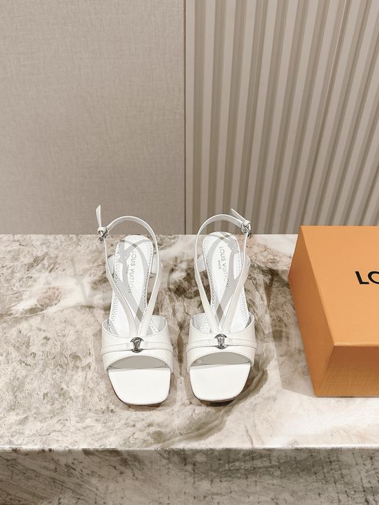 Louis Vuitton Patent Leather Mid Heel Comfortable Sandals