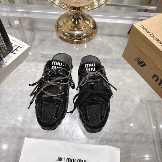 Miu Miu Comfortable Closed Toe Slip-on Casual Slides