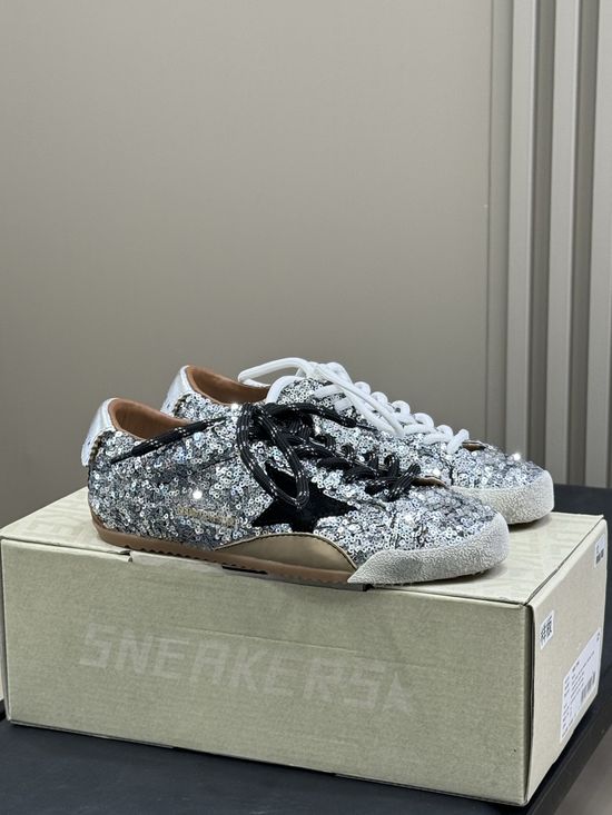 Golden Goose Sequin Decor Low Top Retro Casual Sneakers