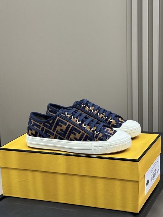 Fendi Classic Printed Canvas Shoes Comfortable Versatile Footwear