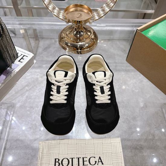 Bottega Veneta Vintage Inspired Lightweight Breathable Casual Sneakers