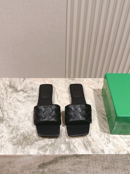 Bottega Veneta Premium Woven Leather Mules with Non-slip Sole