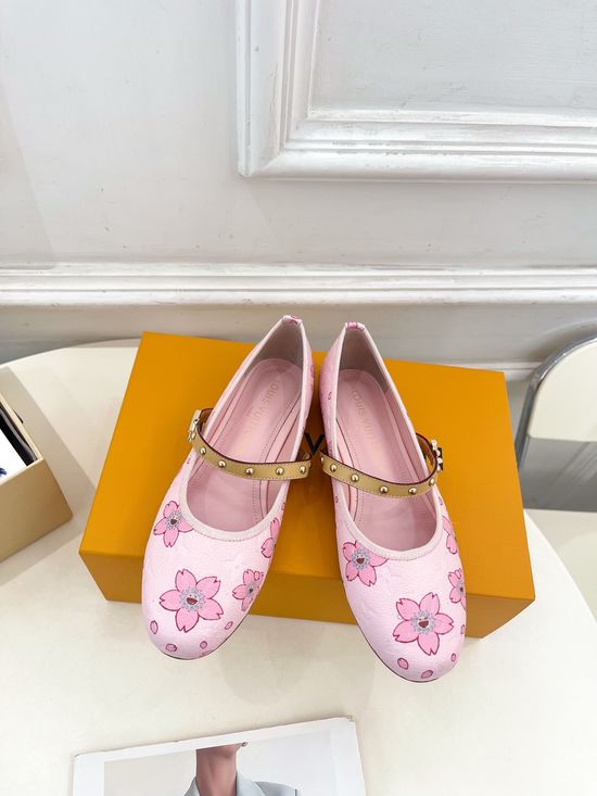 Louis Vuitton Embossed Leather Ballet Flats with Genuine Leather Sole