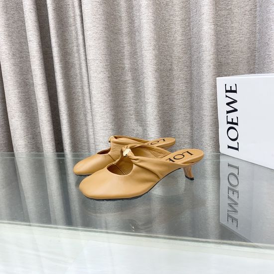 Loewe Chic Slip-on Sandals with Soft Leather and Durable Sole