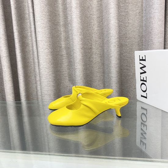 Loewe Chic Slip-on Sandals with Soft Leather and Durable Sole