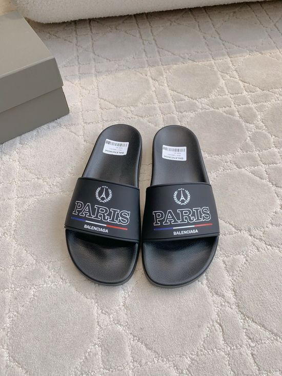 Balenciaga Casual Comfort Lightweight Beach Slide Sandals