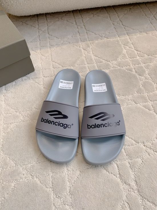 Balenciaga Casual Comfort Lightweight Beach Slide Sandals