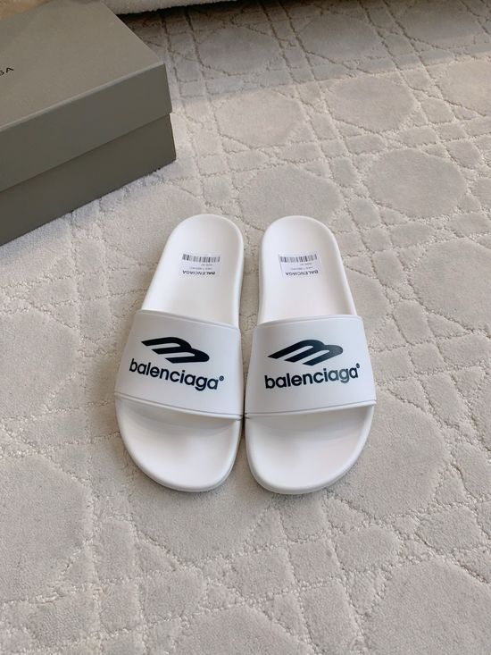 Balenciaga Casual Comfort Lightweight Beach Slide Sandals
