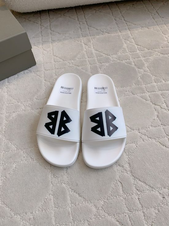 Balenciaga Casual Comfort Lightweight Beach Slide Sandals