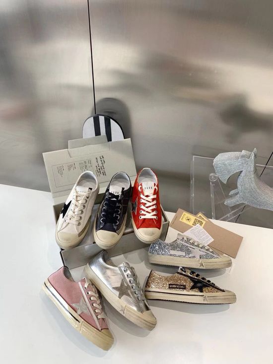 Golden Goose Premium Distressed Casual Versatile Comfortable Sneakers