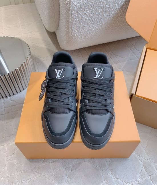 Louis Vuitton LV Limited Edition Cartoon Detail Fashion Sneakers