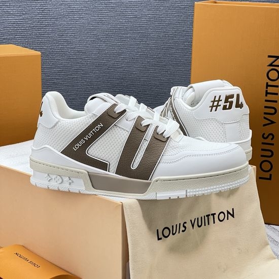 Louis Vuitton LV Calfskin Low-top Casual Sneakers Comfortable Classic Versatile Footwear