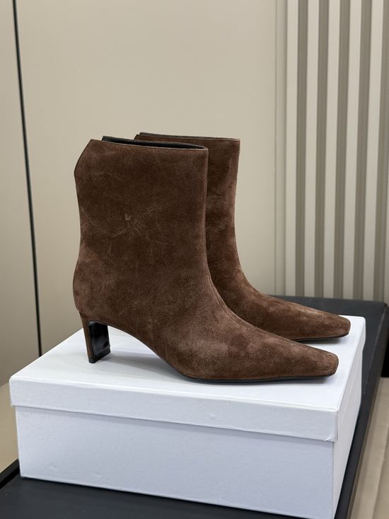 Khaite Stylish Square Toe Low Heel Easy Wear Leather Short Boots