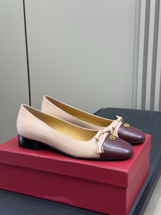 Valentino Soft Sheepskin Ballet Flats With Comfortable Design
