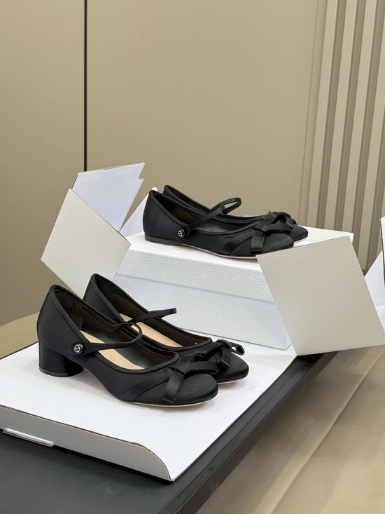 Christian Dior Silk Mary Jane Shoes With Elegant Bow Accent