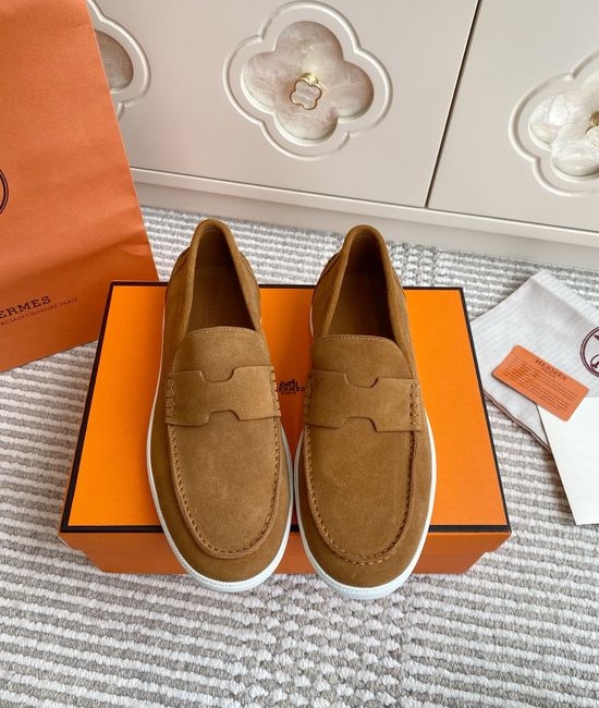Hermes Casual Comfort Loafers With Classic Upper Design