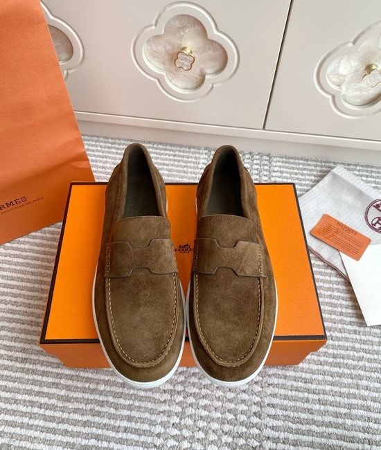 Hermes Casual Comfort Loafers With Classic Upper Design