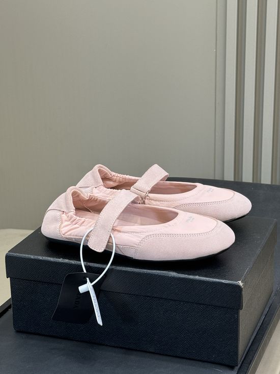Prada Suede Nylon Stitched Sneakers Lambskin Lining Ultra Light Comfort