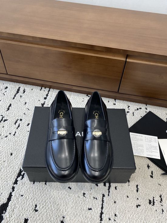 Chanel Vintage Style Leather Loafers With Cowhide Outsole