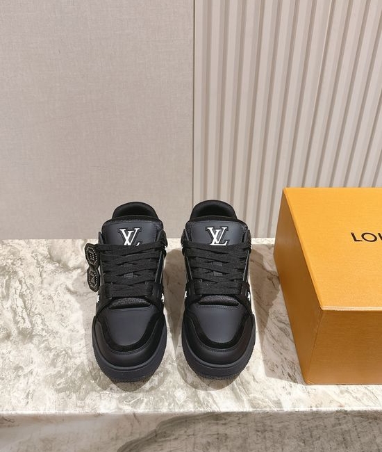 Louis Vuitton LV Premium Stitched Casual Fashion Sneakers