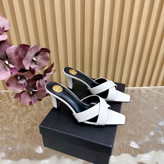 Yves Saint Laurent Classic Chunky Heel Leather Open Toe Sandals