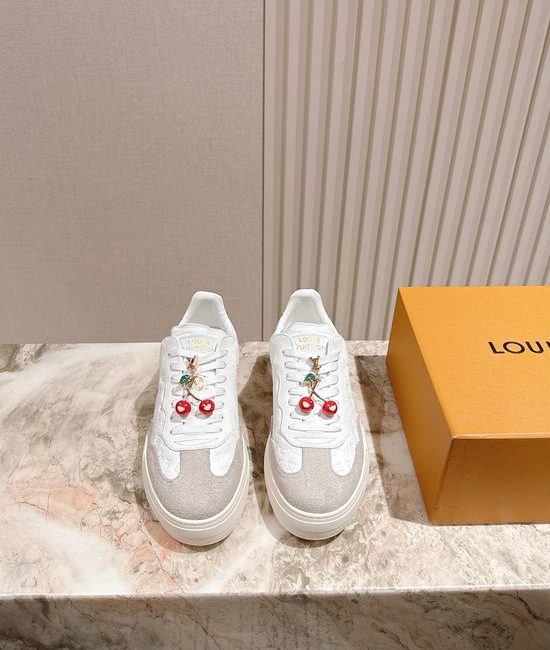 Louis Vuitton LV Thick-soled Casual Sneakers with Grid Texture Design