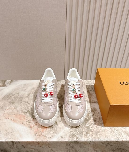 Louis Vuitton LV Thick-soled Casual Sneakers with Grid Texture Design