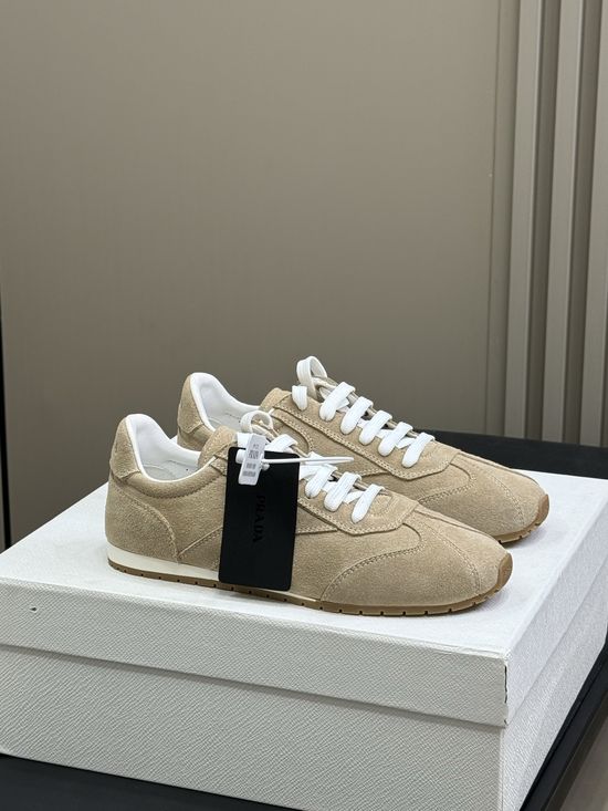Prada Vintage Suede Casual Shoes Sheepskin Lining Lightweight