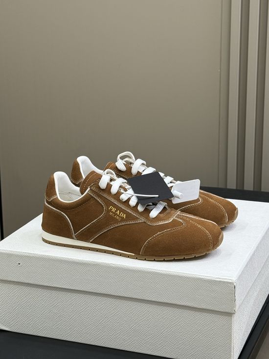 Prada Vintage Suede Casual Shoes Sheepskin Lining Lightweight