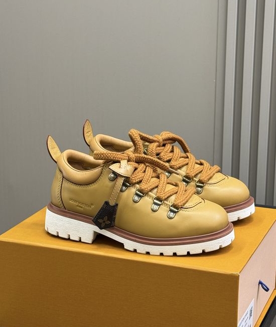 Louis Vuitton LV Calfskin Leather Lace-up Dress Shoes