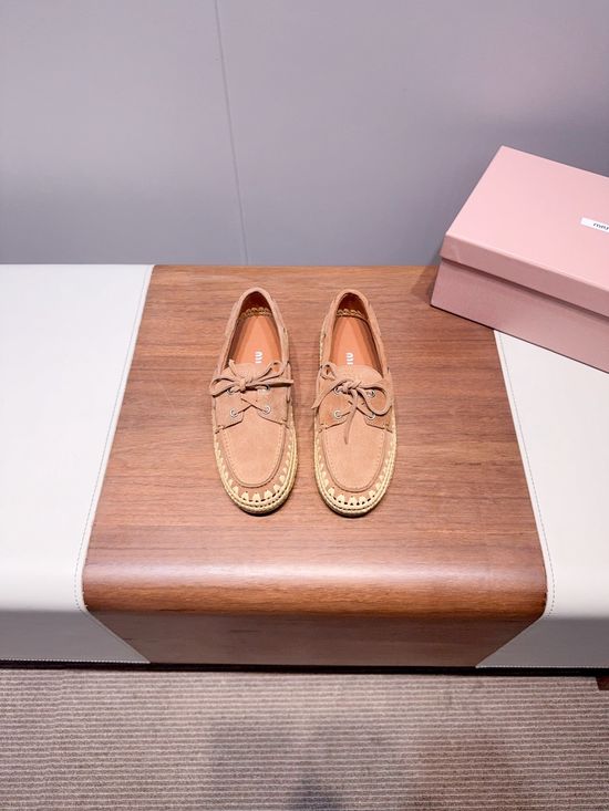 Miu Miu Classic Leather Logo Decor Slip On Loafer Shoes