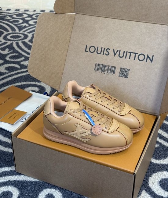 Louis Vuitton LV Monogram Print Low Top Casual Sneakers Soft Insole